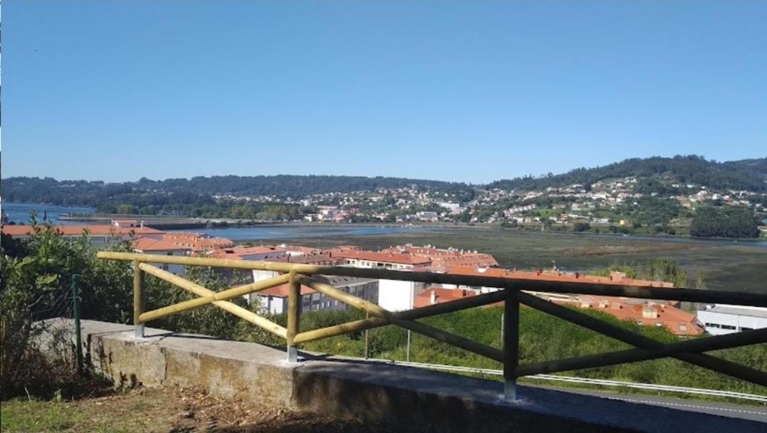 Hostal San Cristobal - Pontedeume Bagian luar foto