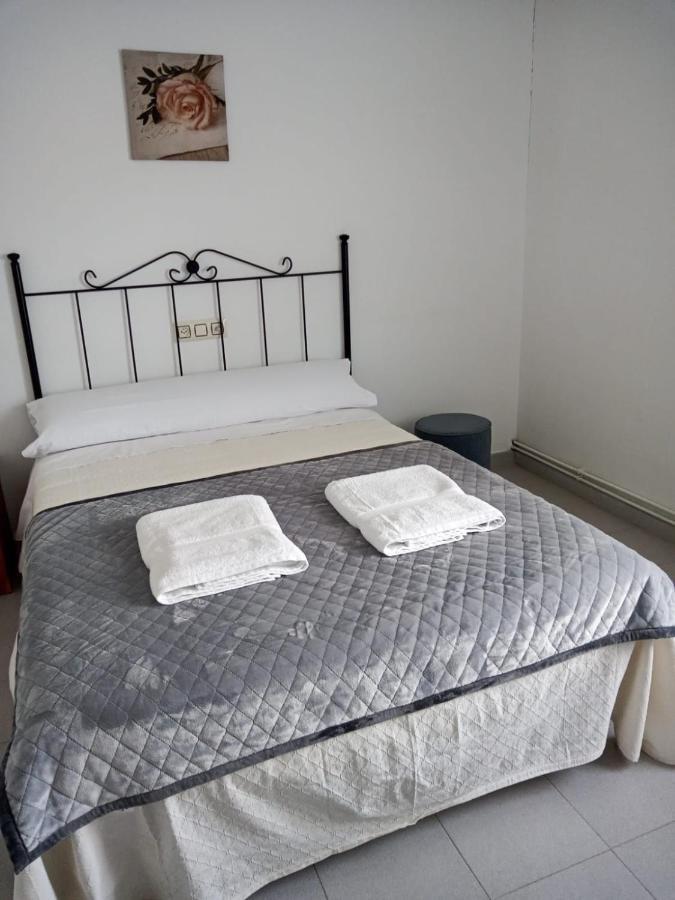 Hostal San Cristobal - Pontedeume Bagian luar foto