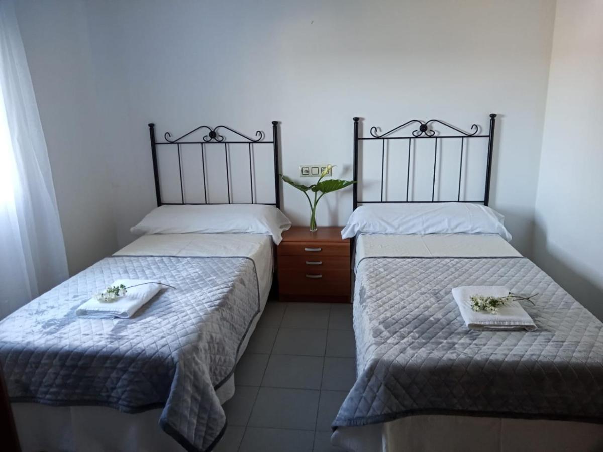 Hostal San Cristobal - Pontedeume Bagian luar foto