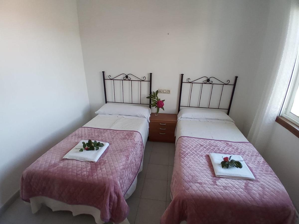 Hostal San Cristobal - Pontedeume Bagian luar foto