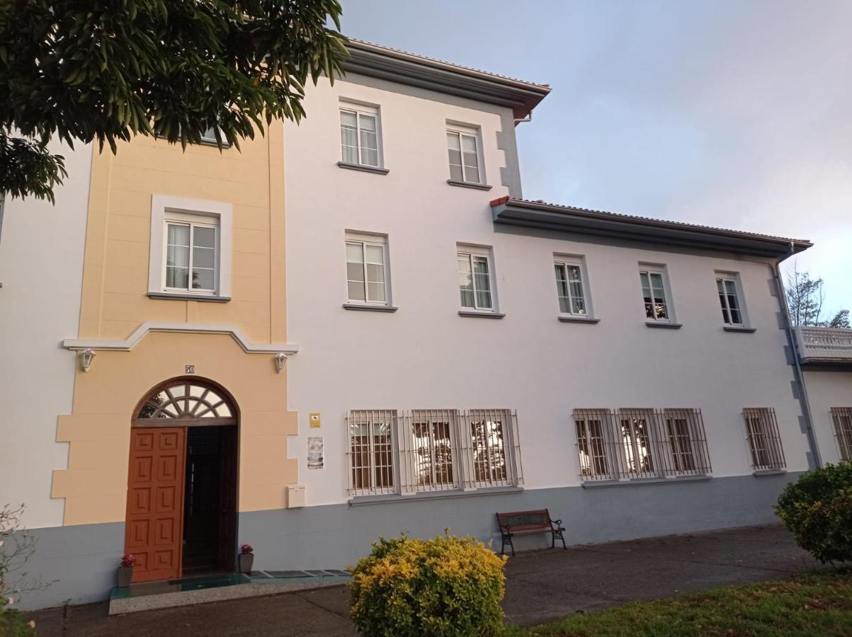 Hostal San Cristobal - Pontedeume Bagian luar foto