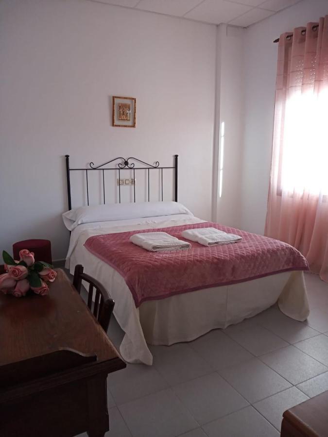 Hostal San Cristobal - Pontedeume Bagian luar foto